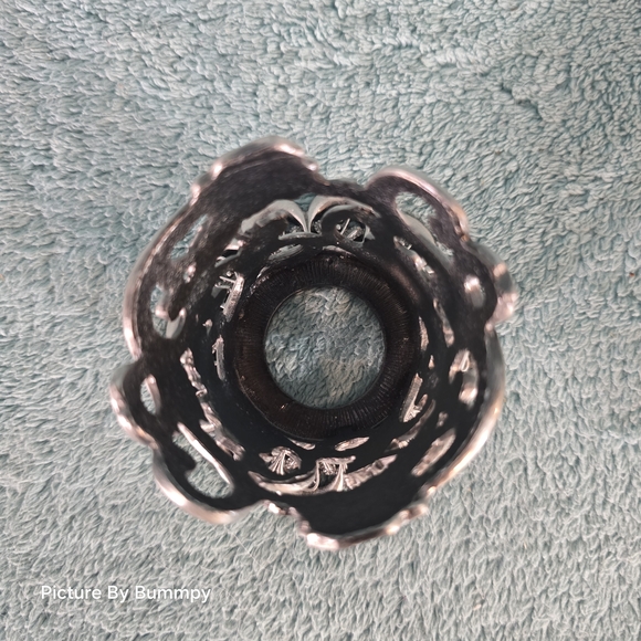 Stanley Intricate Silver Floral Holder - Picture 3 of 8